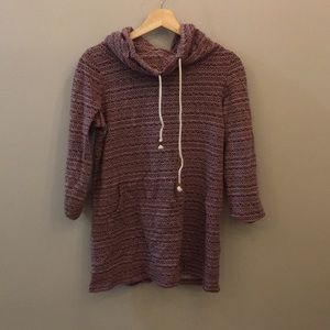 Red detailed sweatshirt